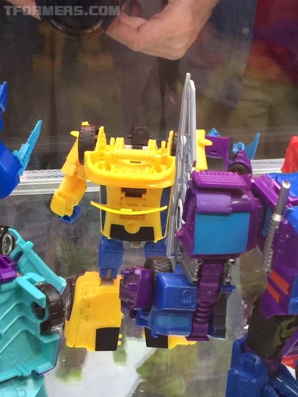 SDCC 2015 G2 Menasor, Victorion,  RID And More Transformers Day 2 Booth Images  (17 of 44)